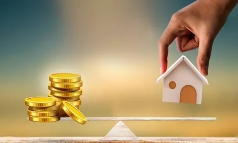 Có tiền tỷ nên đầu tư bất động sản hay vàng?