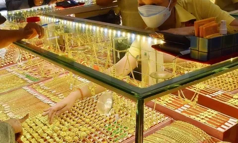 Giá vàng bật tăng sau 2 ngày rơi mạnh