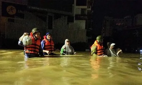 Đợt mưa rất lớn ở miền Trung kéo dài đến khi nào?