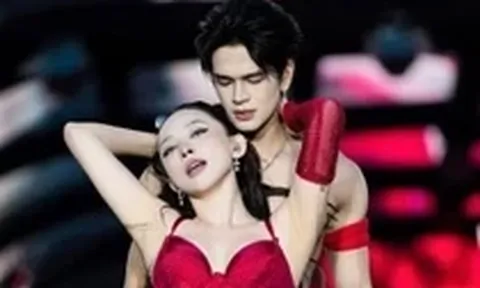 Tóc Tiên táo bạo