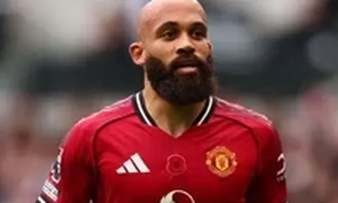 Đội hình hơn nửa tỷ euro ngồi nhà xem World Cup