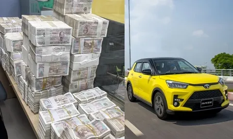 Khách mang 252 triệu đồng tiền lẻ mua xe, đại lý phải huy động 3 người khiêng