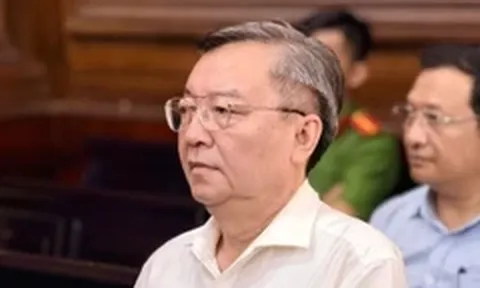 Cựu Giám đốc Sở Giáo dục và Đào tạo TP.HCM và đồng phạm hầu toà
