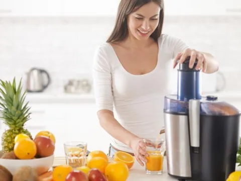 Thử ngay 3 công thức nước ép trái cây giúp đẹp da, thon dáng cho hè này
