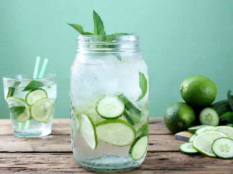 Thải độc cơ thể bằng nước detox dưa chuột và những điều bạn cần biết