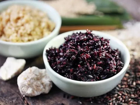 Ăn rượu nếp trong Tết Đoan Ngọ, vừa `diệt sâu bọ` vừa ngừa ung thư