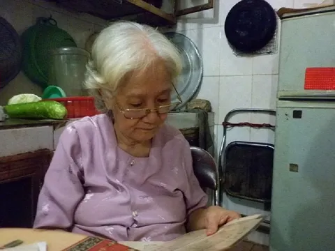 Kỳ tích: Cụ bà viêm khớp dạng thấp nằm một chỗ bỗng đi lại bình thường 