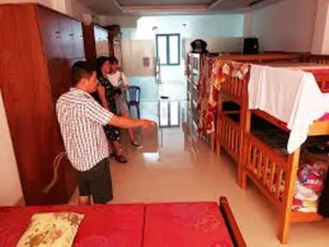 Người đàn ông dọn nhà, đóng quán để mở nhà trọ miễn phí giúp bệnh nhân nghèo