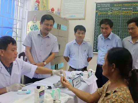 Hà Tĩnh: Đẩy mạnh công tác khám sàng lọc, xét nghiệm đái tháo đường cho người dân từ 40 tuổi trở lên