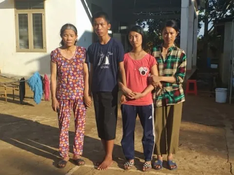 Đôi vai nặng gánh của người mẹ có 3 con bệnh tật, 1 ung thư còn 2 bị thần kinh
