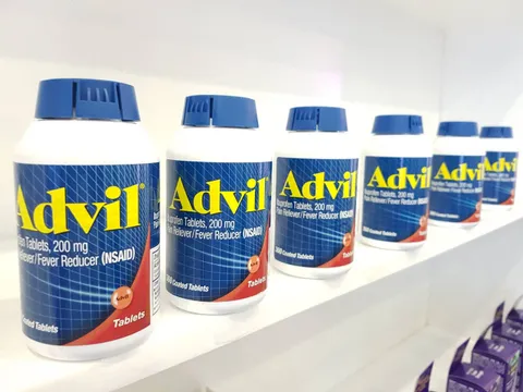 Hướng dẫn sử dụng thuốc chống viêm, giảm đau Advil của Mỹ