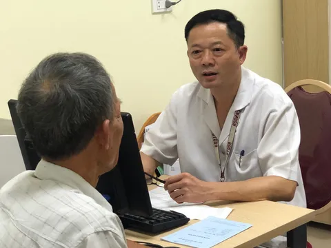 Quý ông mất luôn 'bản lĩnh phòng the' sau khi uống 10 thang thuốc Nam chữa bệnh tiền liệt tuyến