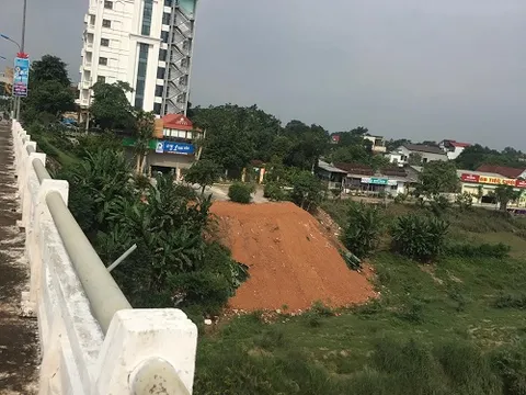 Nghệ An: Chủ khách sạn THAI HOA RIVERSIDE lấn sông, nhà chức trách 'bó tay'?