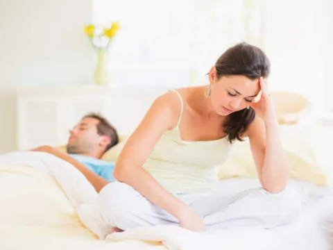 Người phụ nữ qua 2 đời chồng chưa từng ham muốn 'chuyện ấy', bác sĩ tiết lộ nguyên nhân không ngờ