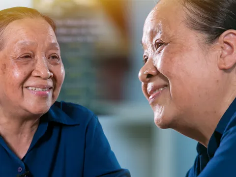 Triết lý sống của nữ tu 40 năm làm mẹ bệnh nhân HIV, làm bà những đứa trẻ khuyết tật