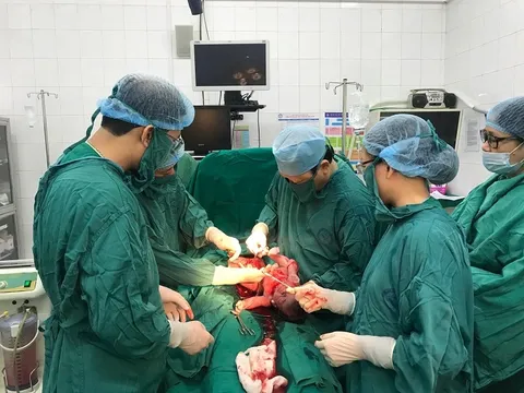 Bệnh viện Phụ sản Trung ương triển khai kỹ thuật mới hỗ trợ bệnh nhân vô sinh do tắc vòi tử cung