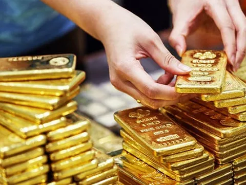 Giá vàng ngày 23/10: Vàng rập rình tăng trở lại