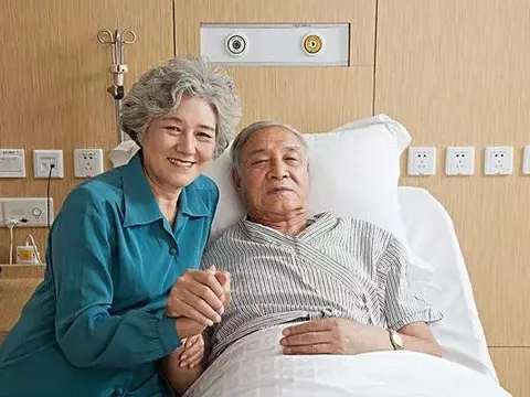 Kinh nghiệm chiến thắng ung thư [6]: Bí quyết của cặp vợ chồng U80 cùng nhau vượt qua 'án tử'