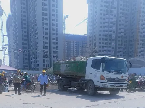 Đổ trộm chất thải xây dựng: Đe dọa phóng viên, lẩn trốn trách nhiệm? 