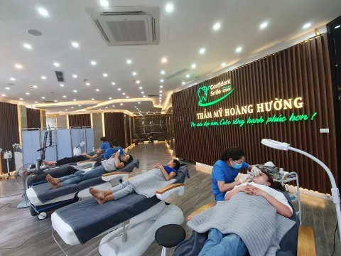 Nha khoa Quốc tế Hoàng Hường hoạt động thẩm mỹ viện 'chui'?