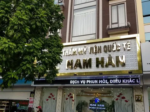 Thẩm mỹ viện Nam Hàn được quảng cáo rầm rộ nâng mũi, nâng ngực trái phép?