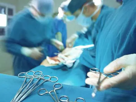Hậu quả khôn lường khi quý ông sử dụng `phụ tùng` nhằm tăng khoái cảm tình dục
