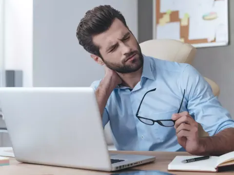 Trị dứt điểm đau nhức cổ chỉ bằng những bài tập đơn giản vài phút tại nhà