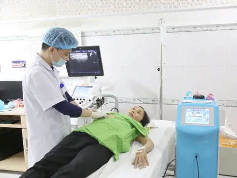 Giải mã phương pháp hút chân không loại bỏ u vú không cần phẫu thuật