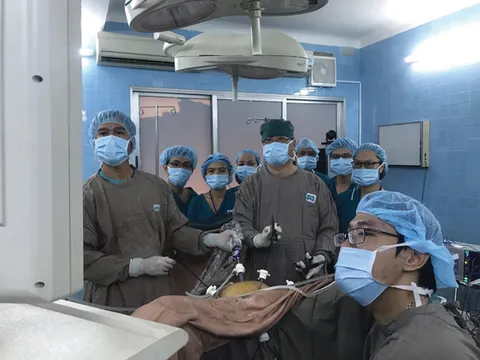 Bệnh viện Ung bướu TP. HCM: Triển khai kỹ thuật cắt tử cung tận gốc điều trị ung thư cổ tử cung