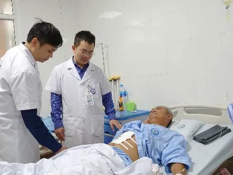 Nghiện ăn gỏi, người đàn ông nhập viện cấp cứu vì hàng nghìn con sán lá gan lúc nhúc trong đường mật