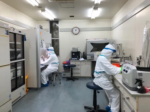 Mất bao lâu để xét nghiệm virus corona và có thể xét nghiệm ở những bệnh viện nào?