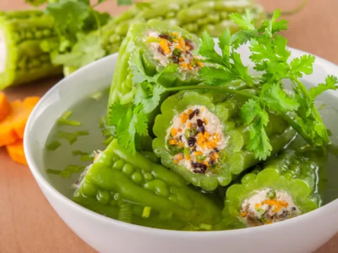 Phụ nữ mang thai 4 tháng đầu tuyệt đối không được ăn mướp đắng, bác sĩ nói gì?