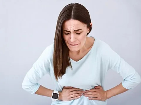 Triệu chứng cảnh báo bạn đã bị đau dạ dày, nếu không muốn lĩnh hậu quả hãy đi khám ngay