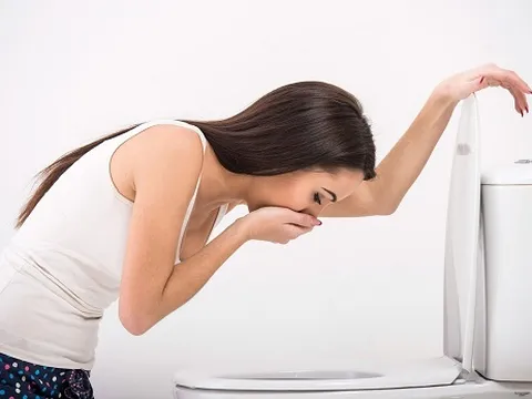 Nhận diện triệu chứng của đau dạ dày cấp, bạn không thể chủ quan