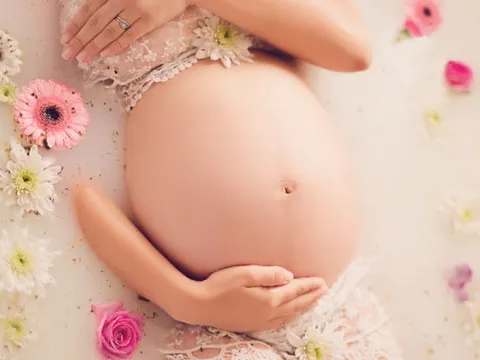 5 nguyên liệu đơn giản chữa ngứa cho bà bầu thoát cảnh bứt rứt, khó chịu