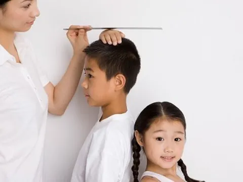 Chỉ số chiều cao cân nặng cho bé trai 9 tuổi thế nào mới chuẩn?