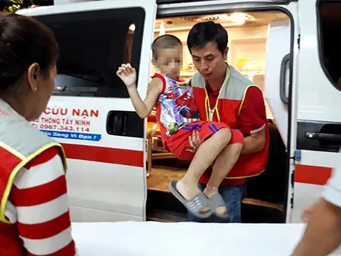 Đội cứu nạn Tây Ninh và những lần xuyên đêm 'giải vây' cho phụ nữ bị bạo hành