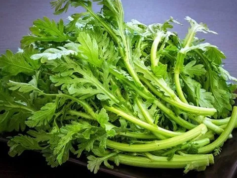 Bất ngờ với loại rau dân dã vừa làm món ăn ngon lại vừa bổ thận, dưỡng dạ dày