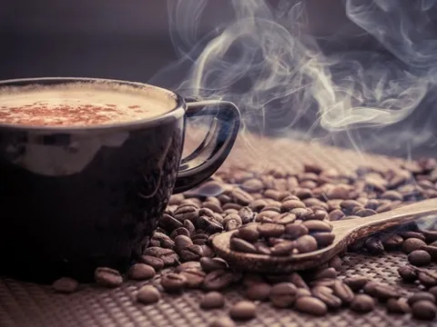 Bà bầu tiêu thụ caffeine như thế nào để đảm bảo an toàn?
