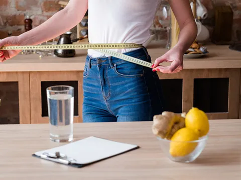 Thêm thứ này vào nước chanh uống hàng ngày, sau 1 tuần da sáng dáng thon là điều quá đơn giản