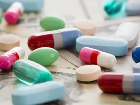 Thuốc Colchicin: Công dụng, liều dùng và những lưu ý trong điều trị bệnh gout