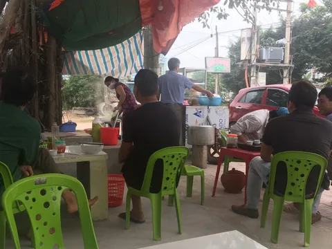 Nam Định: Quán xá mở tưng bừng trong dịch Covid-19, lãnh đạo huyện vẫn không thấy