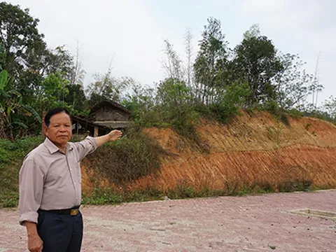 Vụ đòi lại mảnh đất cho mượn ở Cao Bằng: Quy trình cấp sổ đỏ trái quy định