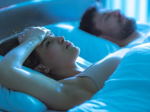 Đổ mồ hôi đêm không phải do trời nóng, cẩn thận là dấu hiệu cảnh báo 6 căn bệnh nguy hiểm này