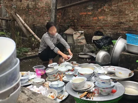 Về cúng Rằm bị chị chồng bắt rửa 5 mâm bát, ai ngờ mẹ chồng nói 1 câu khiến tình thế thay đổi 180 độ