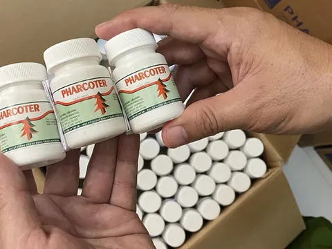 Lật tẩy chiêu trò tự chế thuốc tây `dởm` bán ra thị trường kiếm tiền tỷ của 3 gã trai 8X