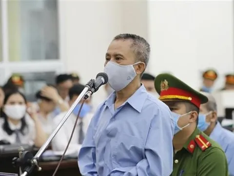 Con trai Lê Đình Kình thừa nhận ném lựu đạn nhưng... không rút chốt cho nổ