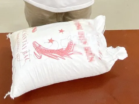 Lật tẩy mánh khóe giấu 6.000 viên ma túy tổng hợp bên trong bao gạo được gửi từ Điện Biên về Hà Nội