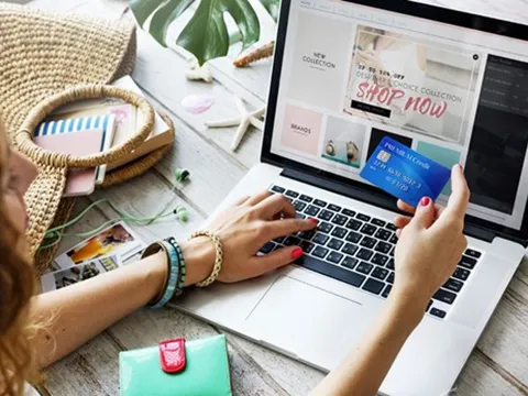Điểm danh các nàng dâu dân chơi cuồng công nghệ, giỗ chạp gì cũng thích mua sắm online cho tiện