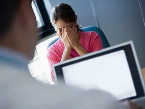 Hai chị em sốc nặng vì mới tuổi đôi mươi đã suy buồng trứng, không thể chủ quan với các dấu hiệu này